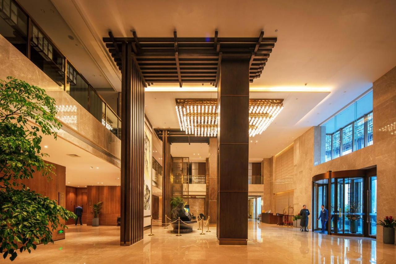 Wyndham Shiyan Downtown Hotel Buitenkant foto