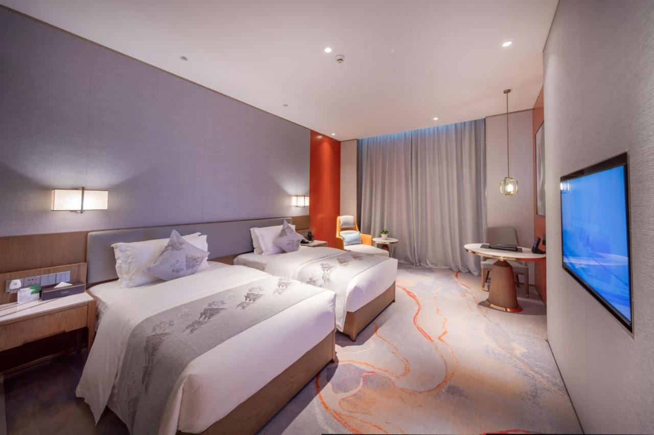 Wyndham Shiyan Downtown Hotel Buitenkant foto