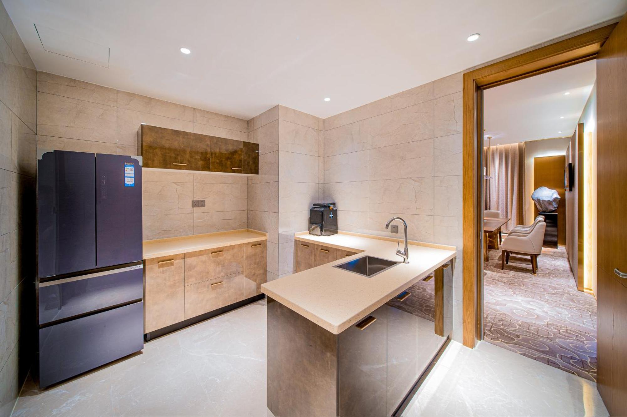Wyndham Shiyan Downtown Hotel Buitenkant foto