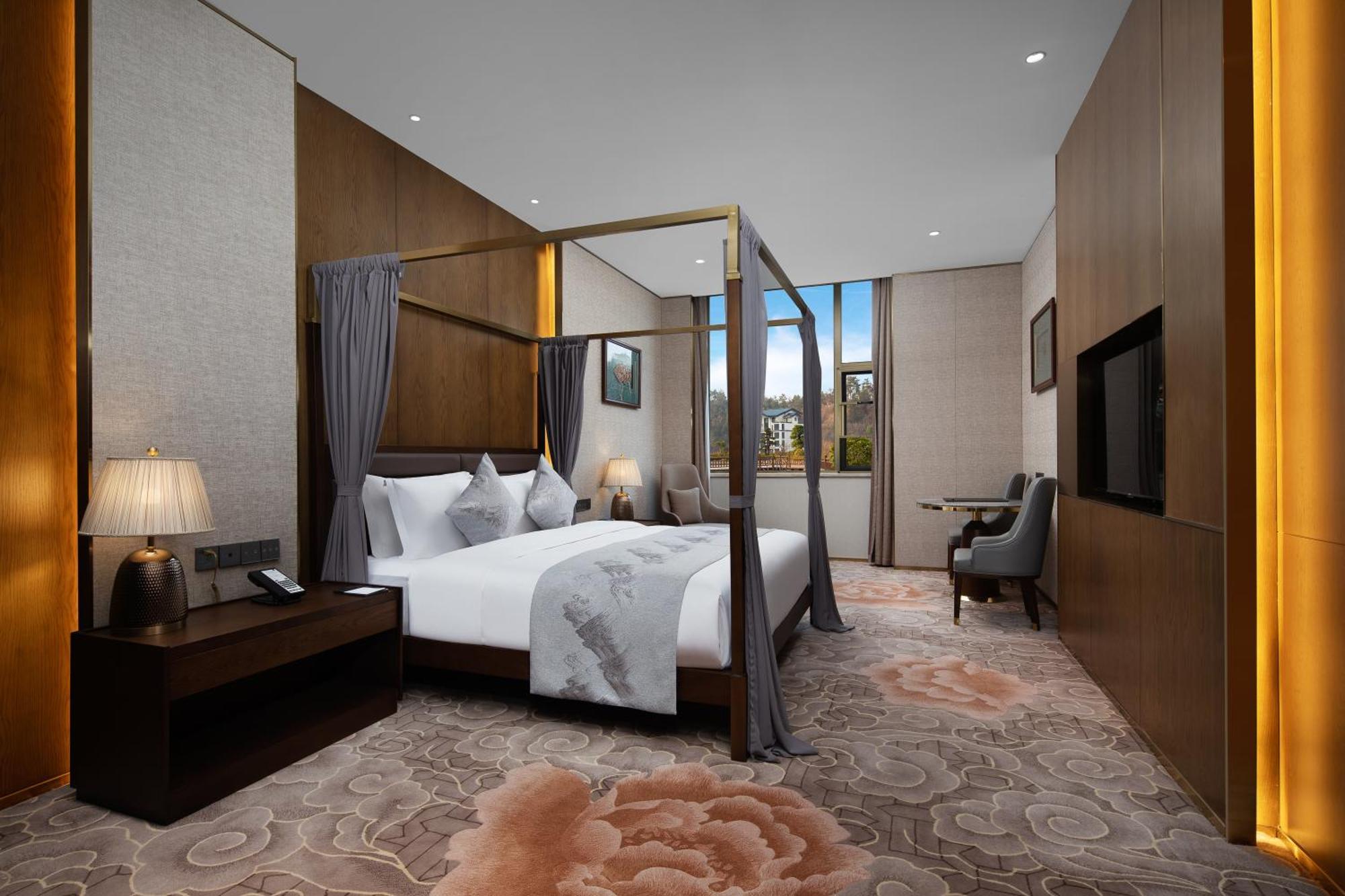 Wyndham Shiyan Downtown Hotel Buitenkant foto